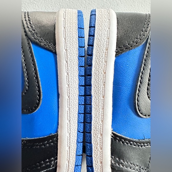 Jordan 1 Mid ‘Royal Blue’ toddler size 7C - Picture 12 of 15